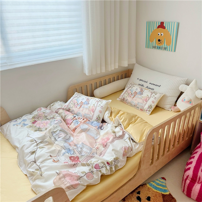 91家纺网 家纺一手货源 找家纺 萌宝家纺 2026新款春夏儿童全棉60贡缎被套幼儿园三件套含芯6件套 汽车旅行