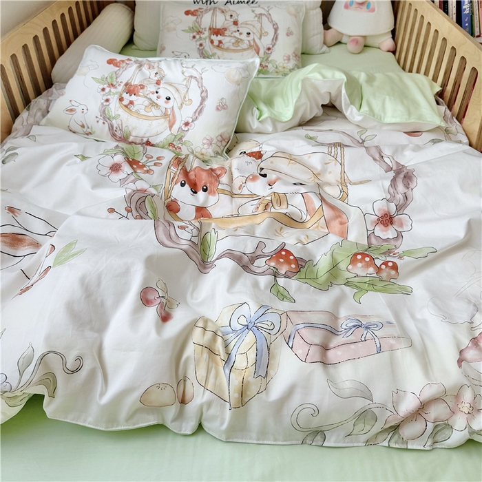 91家纺网 家纺一手货源 找家纺 萌宝家纺 2026新款春夏儿童全棉60贡缎被套幼儿园三件套含芯6件套 摇篮兔子