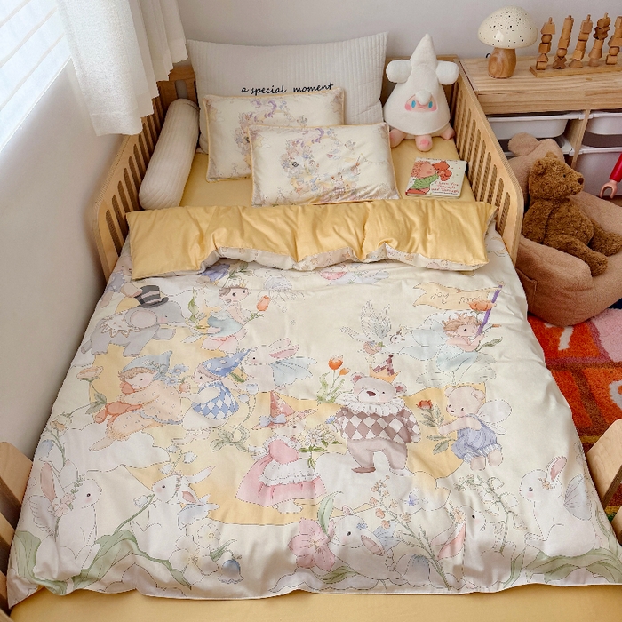 91家纺网 家纺一手货源 找家纺 萌宝家纺 2026新款春夏儿童全棉60贡缎被套幼儿园三件套含芯6件套 云月绮梦