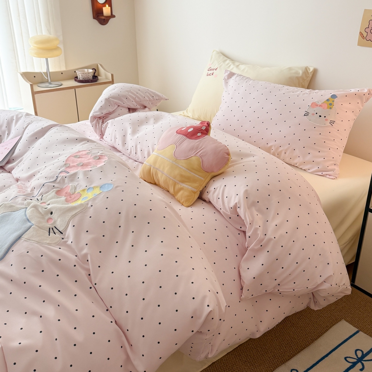 91家纺网 家纺一手货源 找家纺 吾欢心 2026春夏新款水洗棉床盖款四件套夏被四件套 气球猫咪