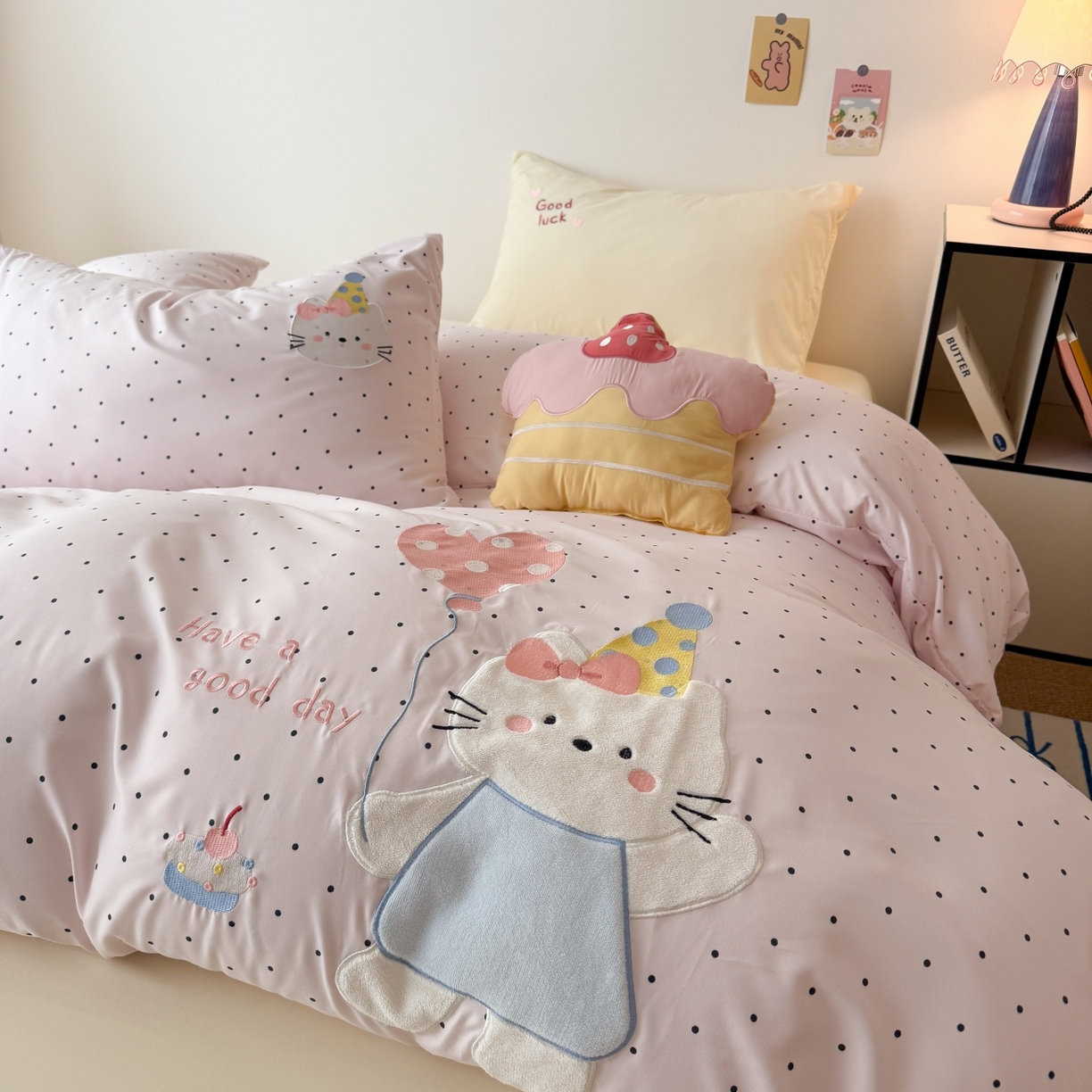 91家纺网 家纺一手货源 找家纺 吾欢心 2026春夏新款水洗棉床盖款四件套夏被四件套 气球猫咪