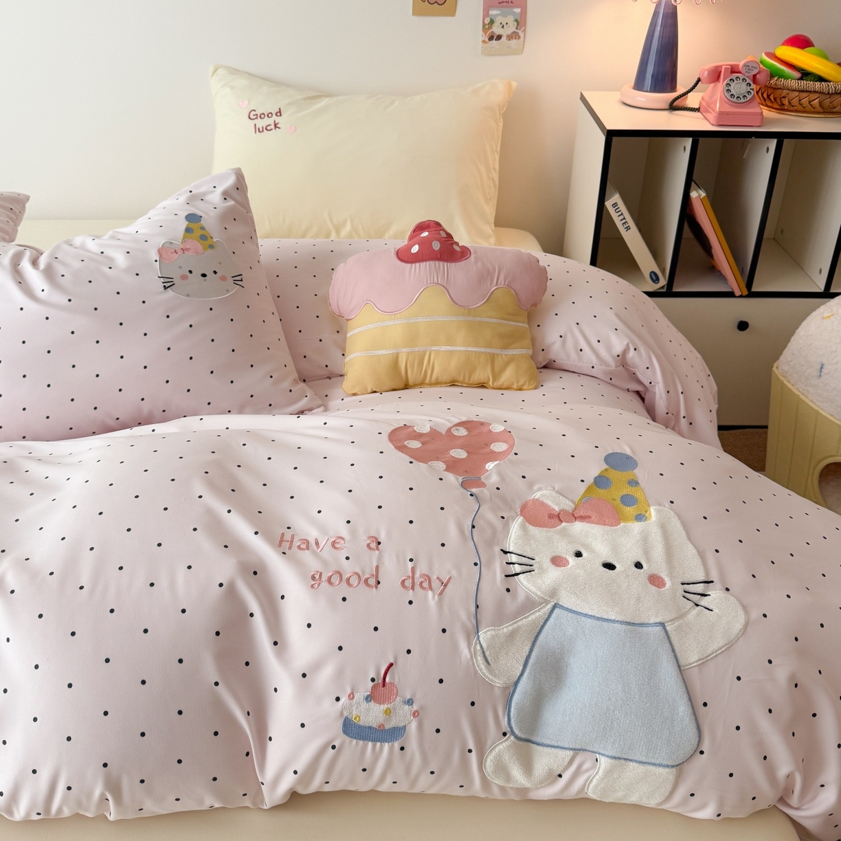 91家纺网 家纺一手货源 找家纺 吾欢心 2026春夏新款水洗棉床盖款四件套夏被四件套 气球猫咪