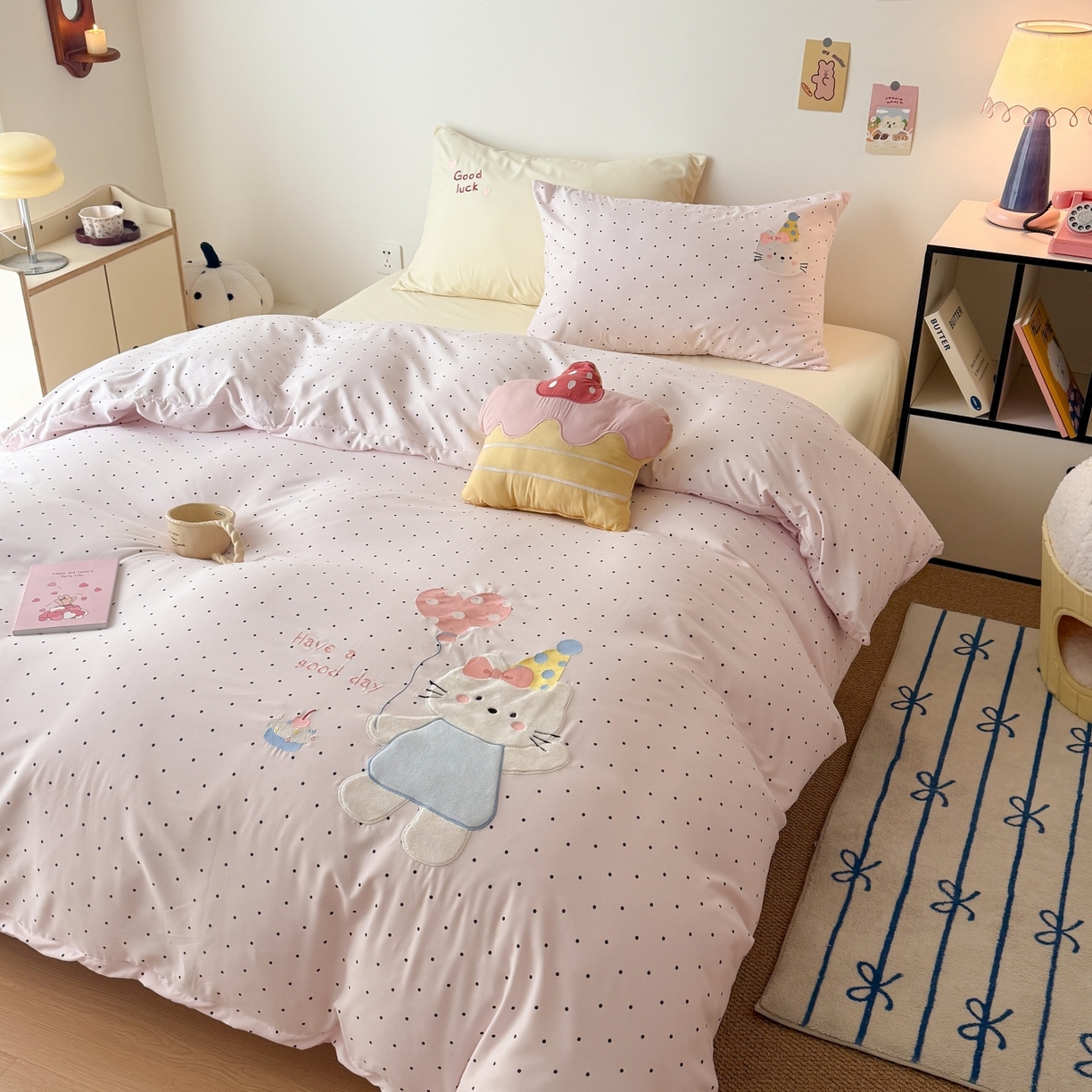 91家纺网 家纺一手货源 找家纺 吾欢心 2026春夏新款水洗棉床盖款四件套夏被四件套 气球猫咪