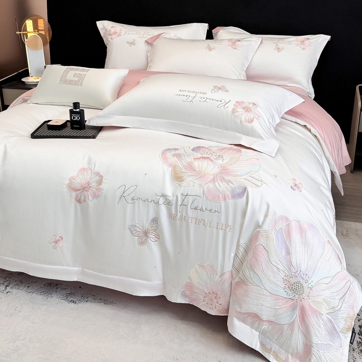 91家纺网 家纺一手货源 找家纺 家居1号家纺 2026新款50双股挚爱新疆长绒棉四件套 挚爱-白拼粉