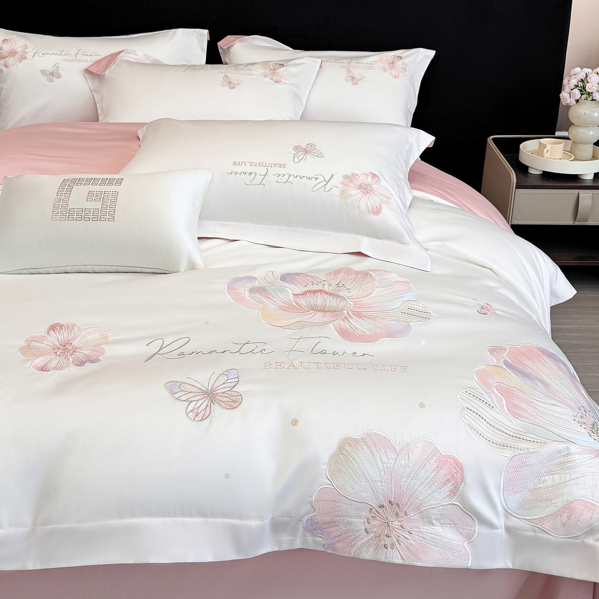 91家纺网 家纺一手货源 找家纺 家居1号家纺 2026新款50双股挚爱新疆长绒棉四件套 挚爱-白拼粉