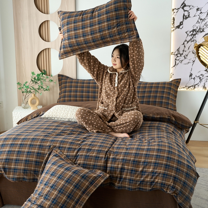 91家纺网 家纺一手货源 找家纺 三沁家居 2025新款格子色织全棉水洗棉四件套直播爆款量大价优 苏格兰咖