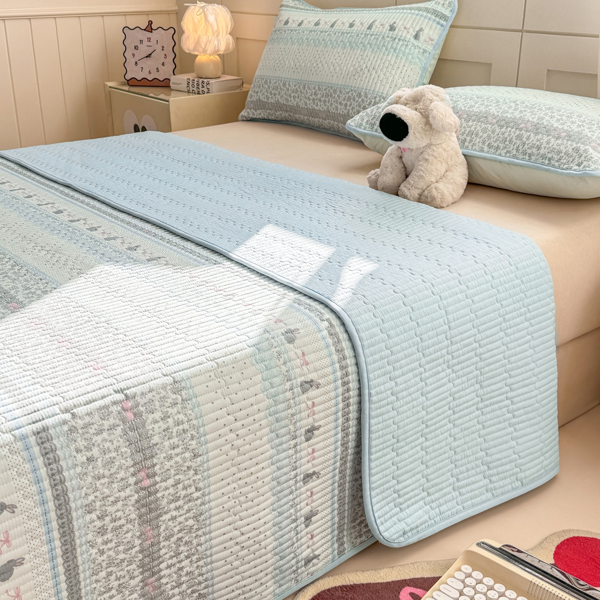 91家纺网 家纺一手货源 找家纺 （总）康纳利 2026新款全棉床盖学生夹棉薄款床盖床垫三件套四季通用