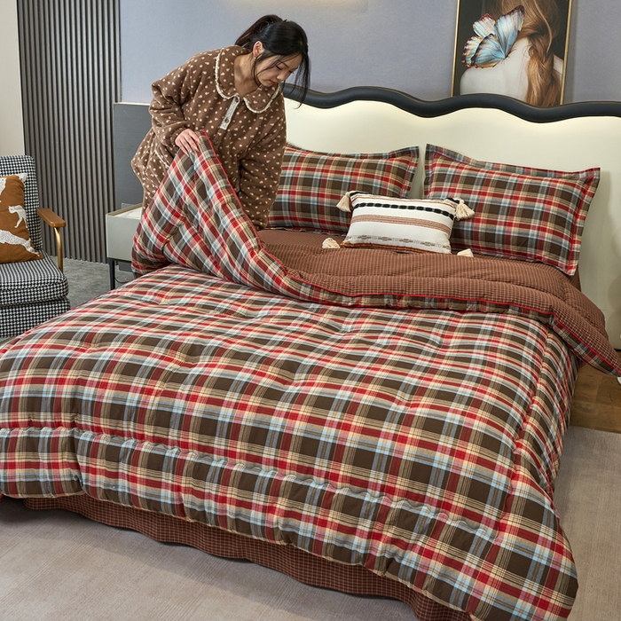 91家纺网 家纺一手货源 找家纺 三沁家居 2025新款全棉色织水洗棉大豆被冬被被子被芯 圣诞红