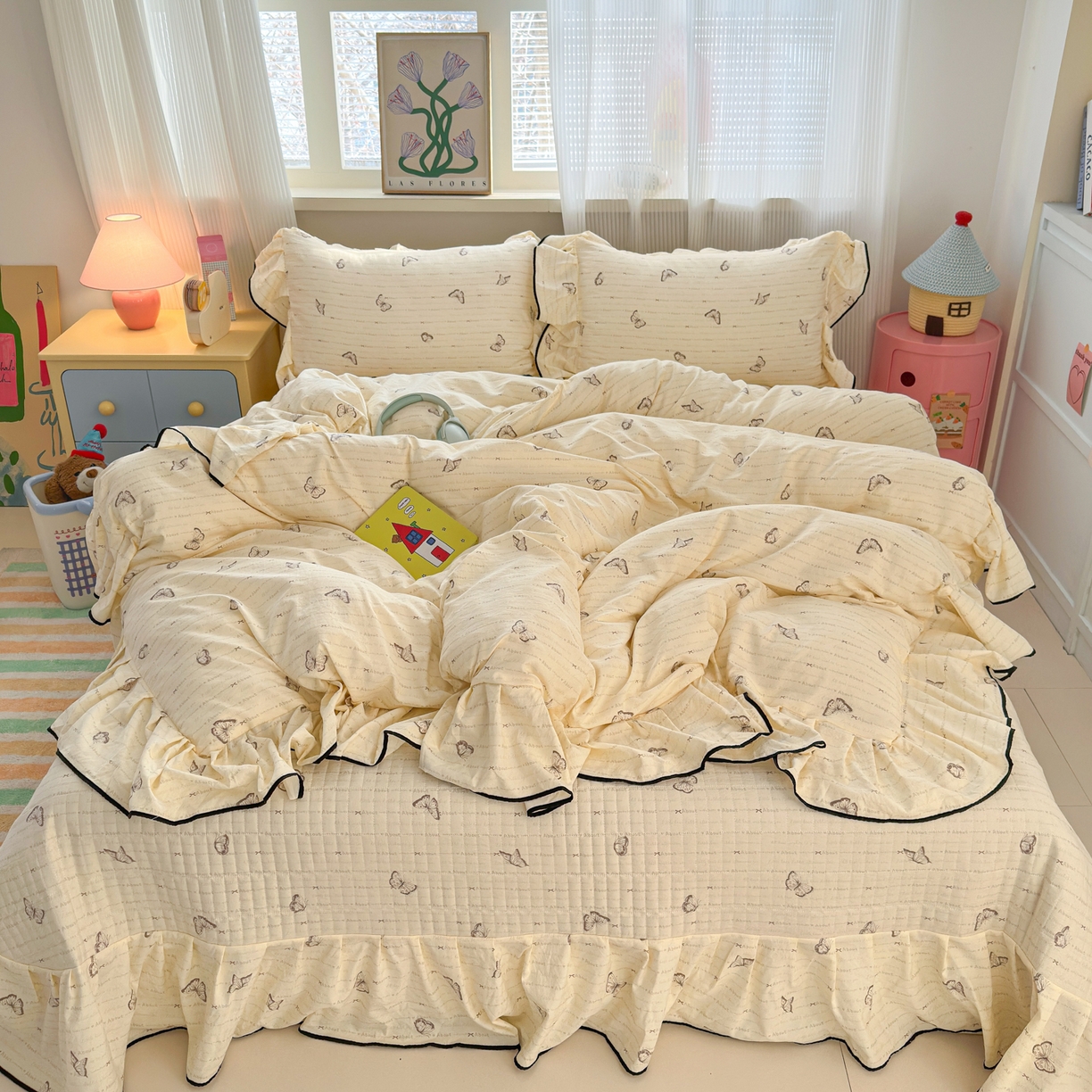 91家纺网 家纺一手货源 找家纺 德比尔斯 2026新款A类仿棉四件套古法水洗棉法式工艺花边床盖仿棉四件套 漫花蝶舞