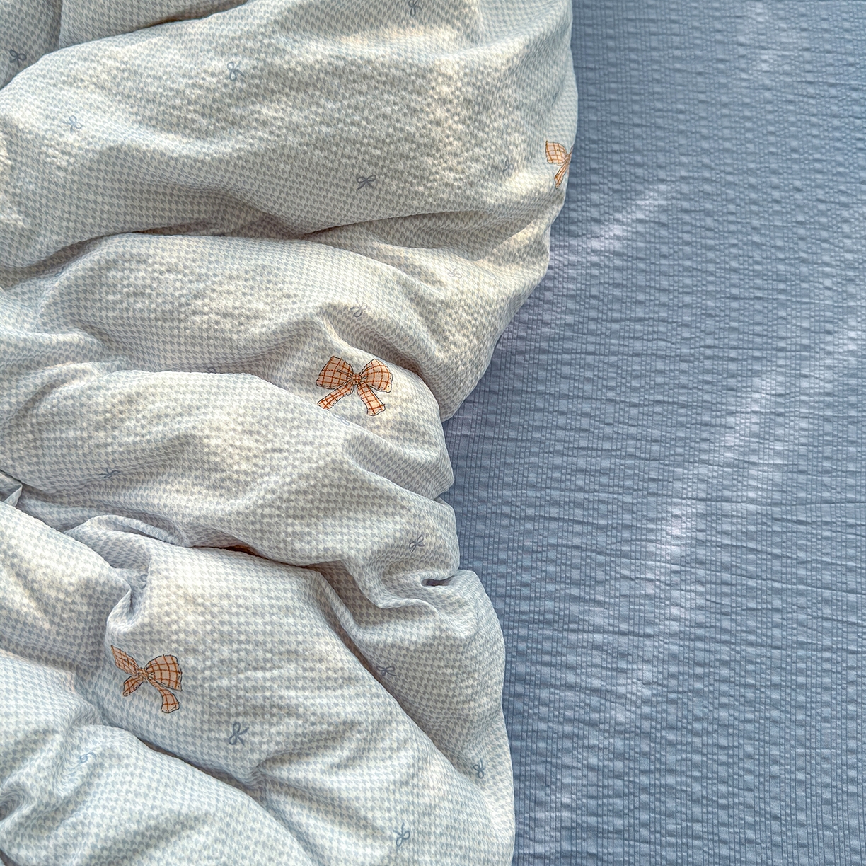 91家纺网 家纺一手货源 找家纺 铺尚美家纺 2026春夏新品高克重A类泡芙纱泡泡皱皱纱四件套 禾里