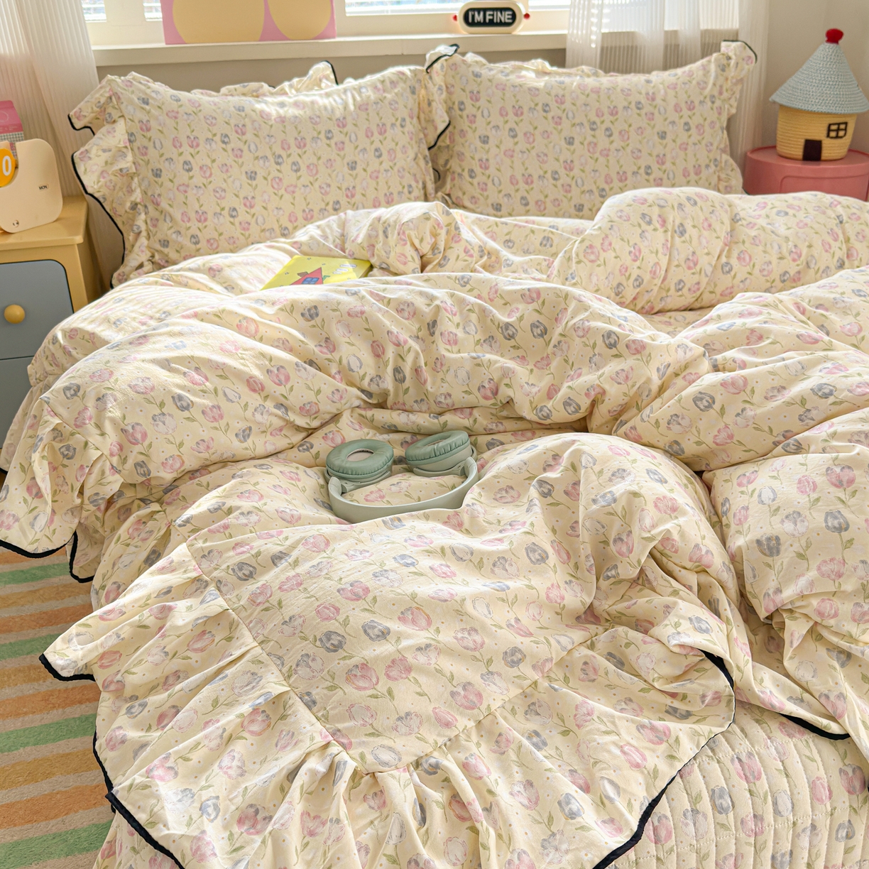 91家纺网 家纺一手货源 找家纺 德比尔斯 2026新款A类仿棉四件套古法水洗棉法式工艺花边床盖仿棉四件套 郁金香