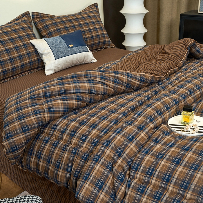 91家纺网 家纺一手货源 找家纺 三沁家居 2025新款全棉色织水洗棉大豆被冬被被子被芯 苏格兰咖