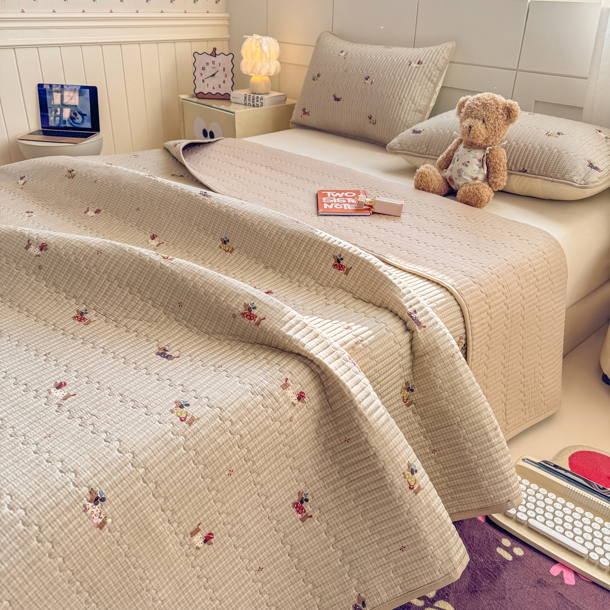 91家纺网 家纺一手货源 找家纺 （总）康纳利 2026新款全棉床盖学生夹棉薄款床盖床垫三件套四季通用