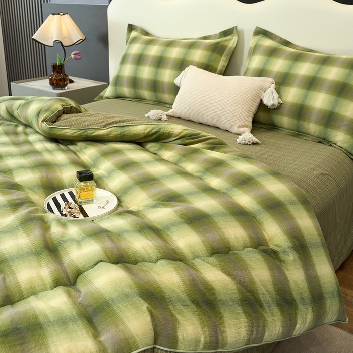 91家纺网 家纺一手货源 找家纺 三沁家居 2025新款全棉色织水洗棉大豆被冬被被子被芯 炫彩绿