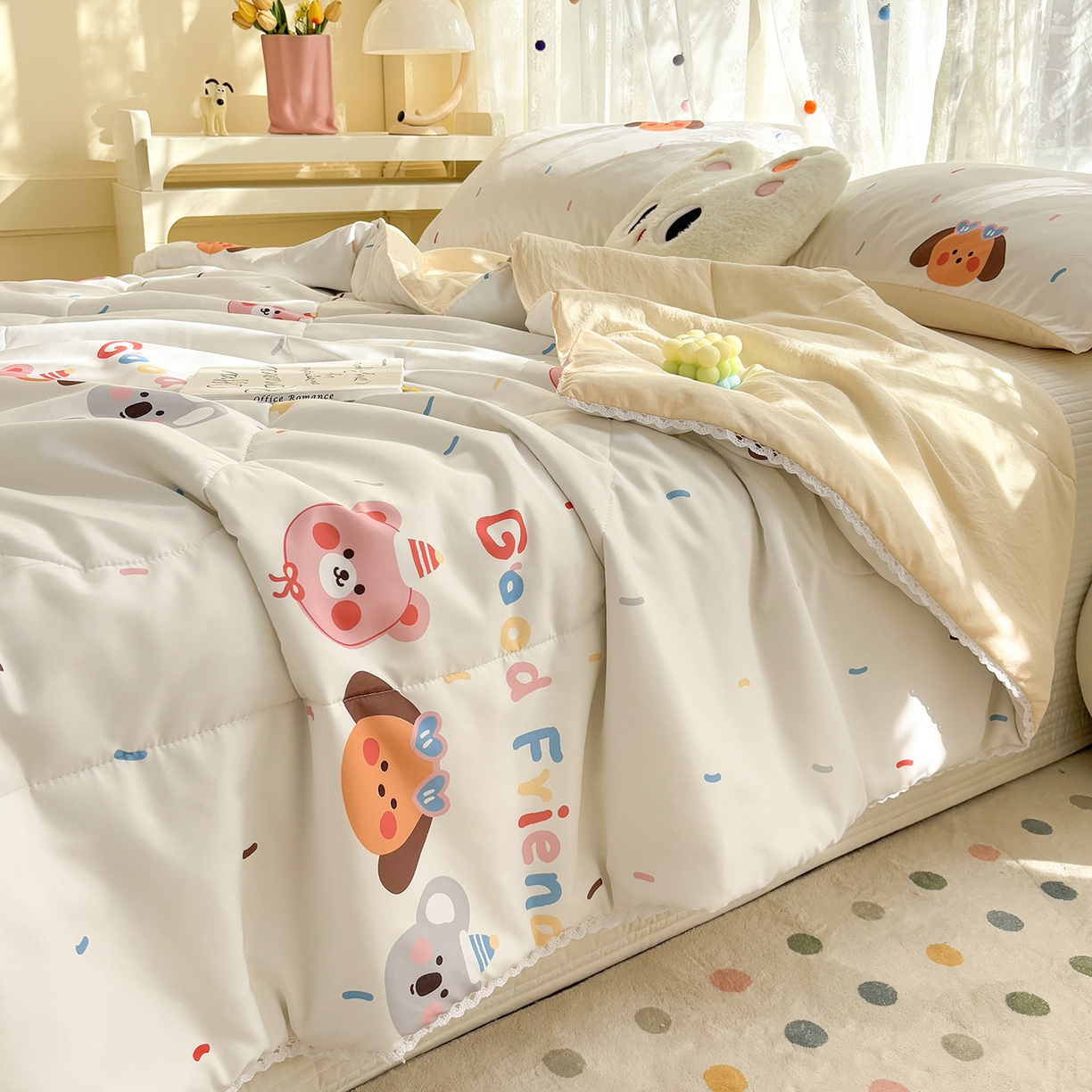 91家纺网 家纺一手货源 找家纺 恒畅 2026新款水洗小花边印花亲肤夏被夏凉被 好朋友