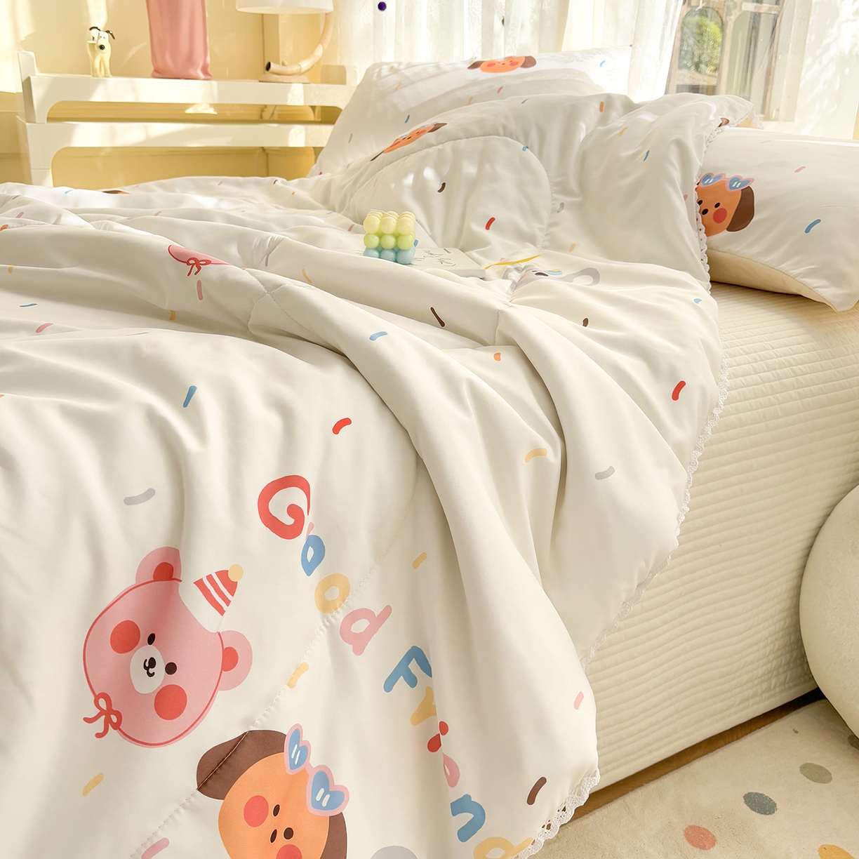 91家纺网 家纺一手货源 找家纺 恒畅 2026新款水洗小花边印花亲肤夏被夏凉被 好朋友