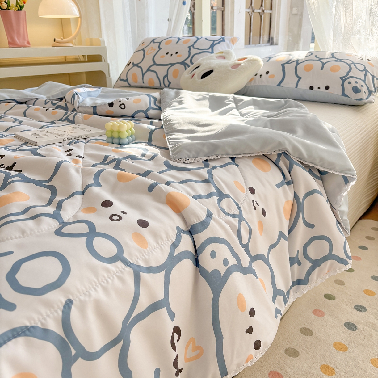 91家纺网 家纺一手货源 找家纺 恒畅 2026新款水洗小花边印花亲肤夏被夏凉被 花花兔