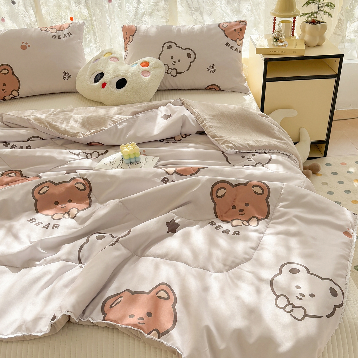 91家纺网 家纺一手货源 找家纺 恒畅 2026新款水洗小花边印花亲肤夏被夏凉被 可爱熊