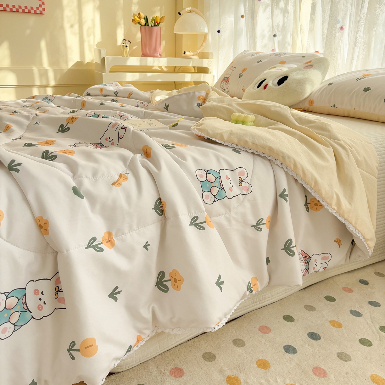 91家纺网 家纺一手货源 找家纺 恒畅 2026新款水洗小花边印花亲肤夏被夏凉被 快乐兔兔