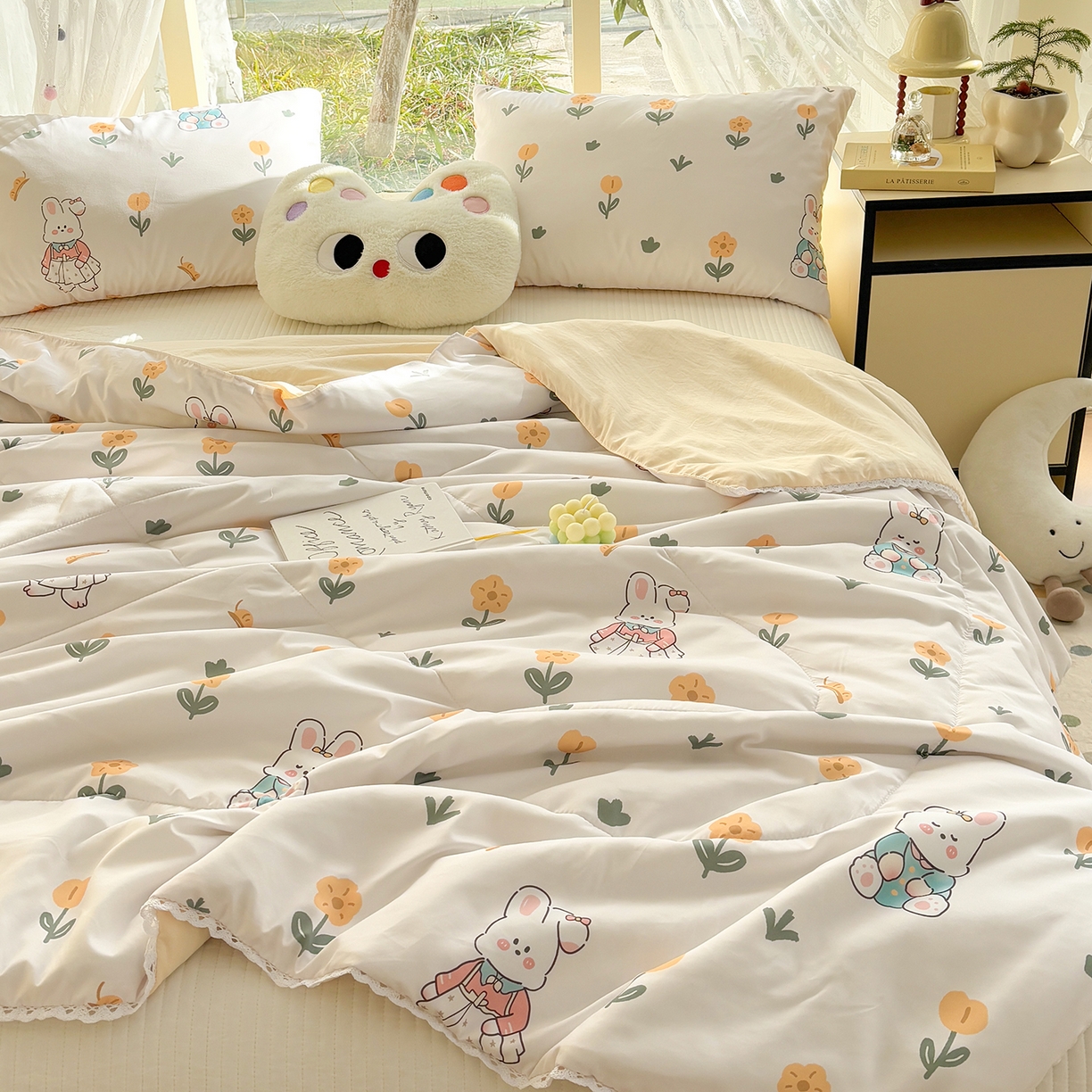 91家纺网 家纺一手货源 找家纺 恒畅 2026新款水洗小花边印花亲肤夏被夏凉被 快乐兔兔