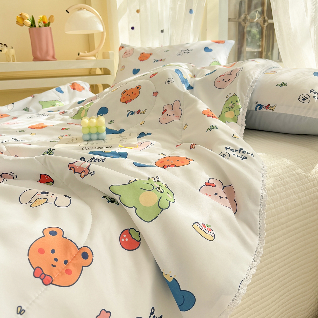 91家纺网 家纺一手货源 找家纺 恒畅 2026新款水洗小花边印花亲肤夏被夏凉被 蓝色世界