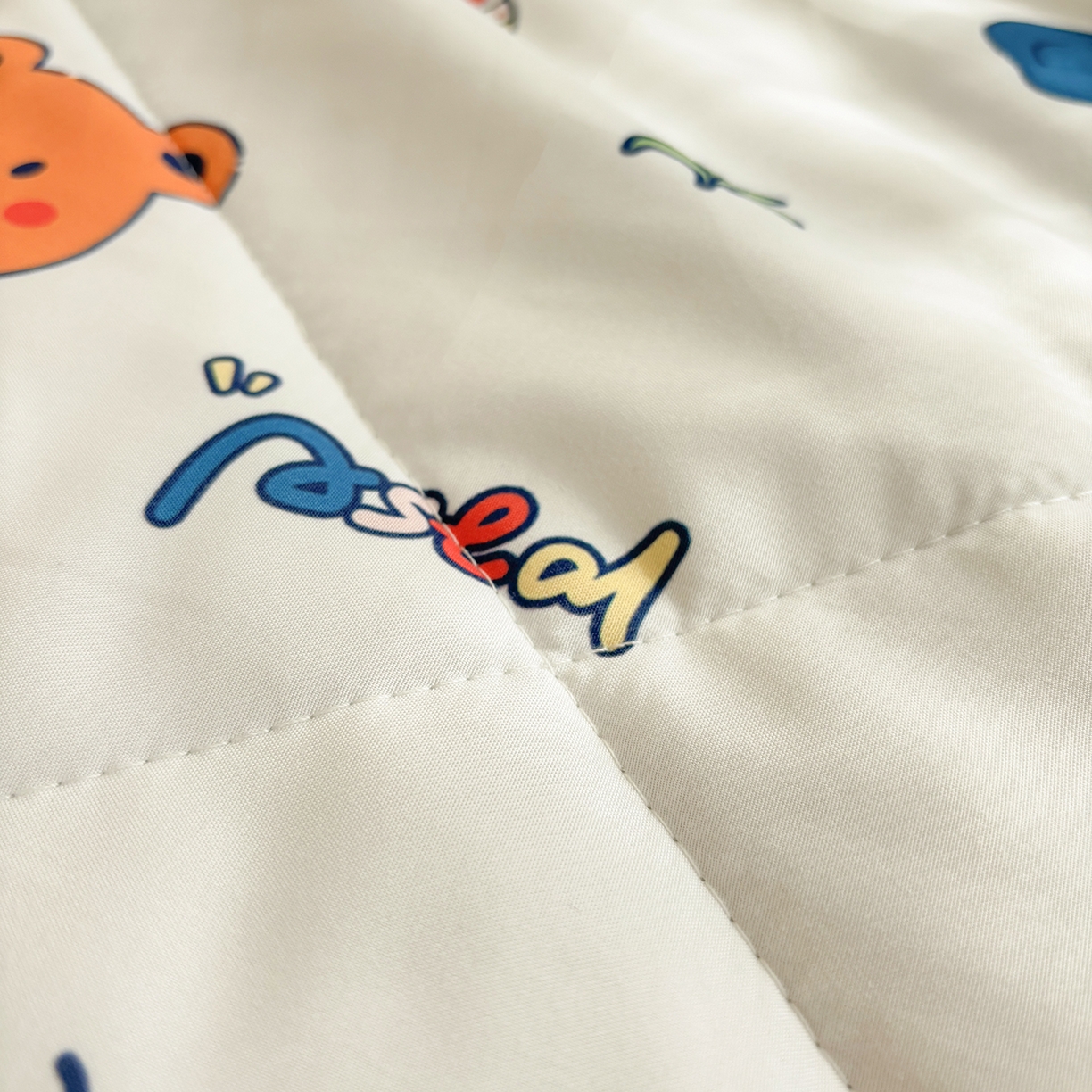 91家纺网 家纺一手货源 找家纺 恒畅 2026新款水洗小花边印花亲肤夏被夏凉被 蓝色世界