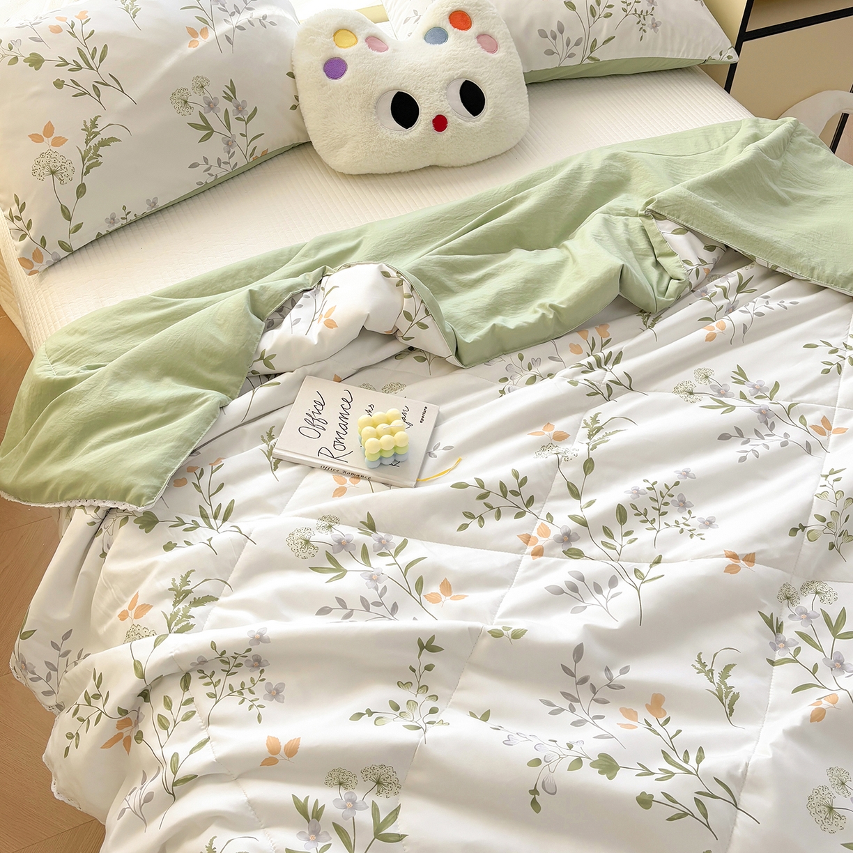 91家纺网 家纺一手货源 找家纺 恒畅 2026新款水洗小花边印花亲肤夏被夏凉被 绿叶仙踪