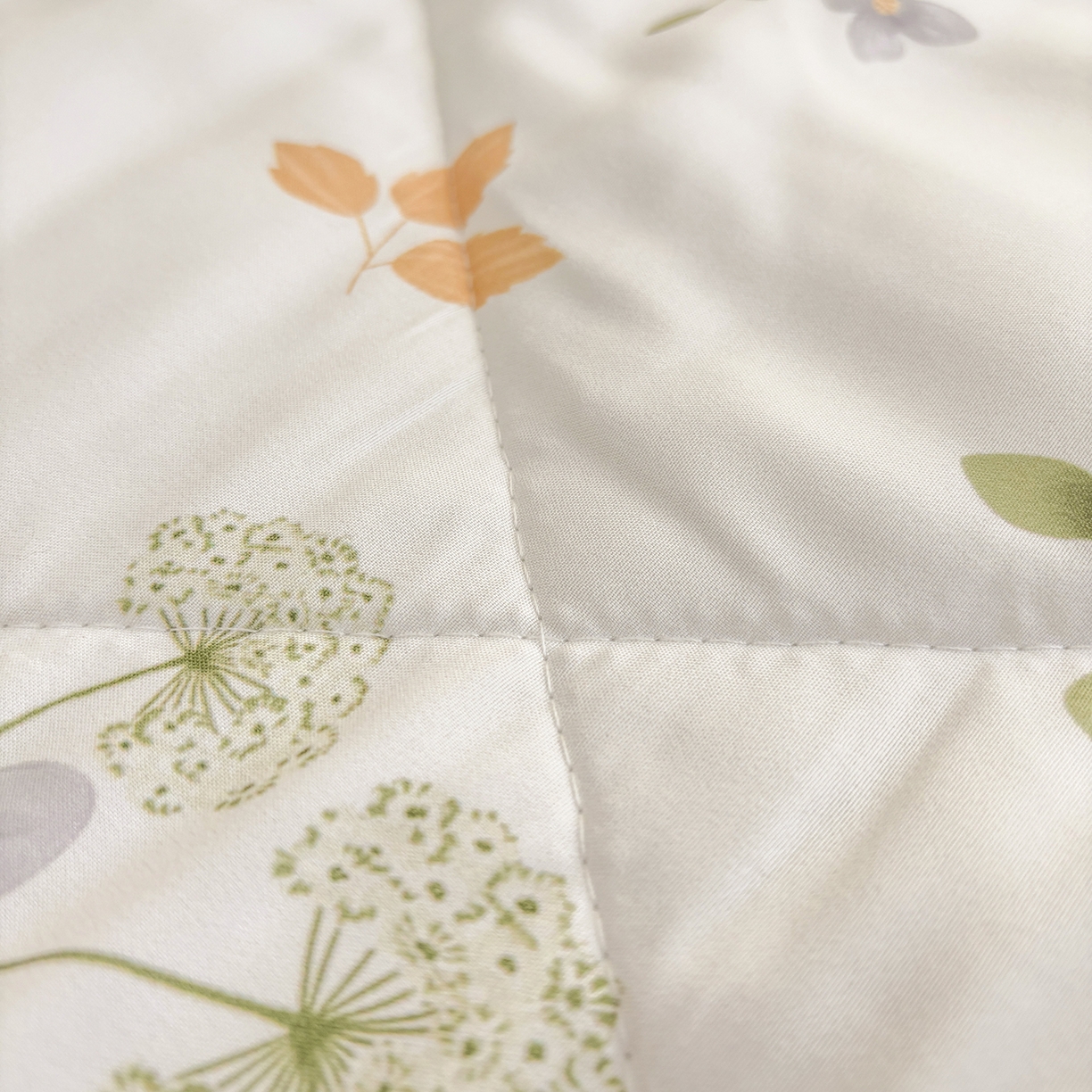 91家纺网 家纺一手货源 找家纺 恒畅 2026新款水洗小花边印花亲肤夏被夏凉被 绿叶仙踪