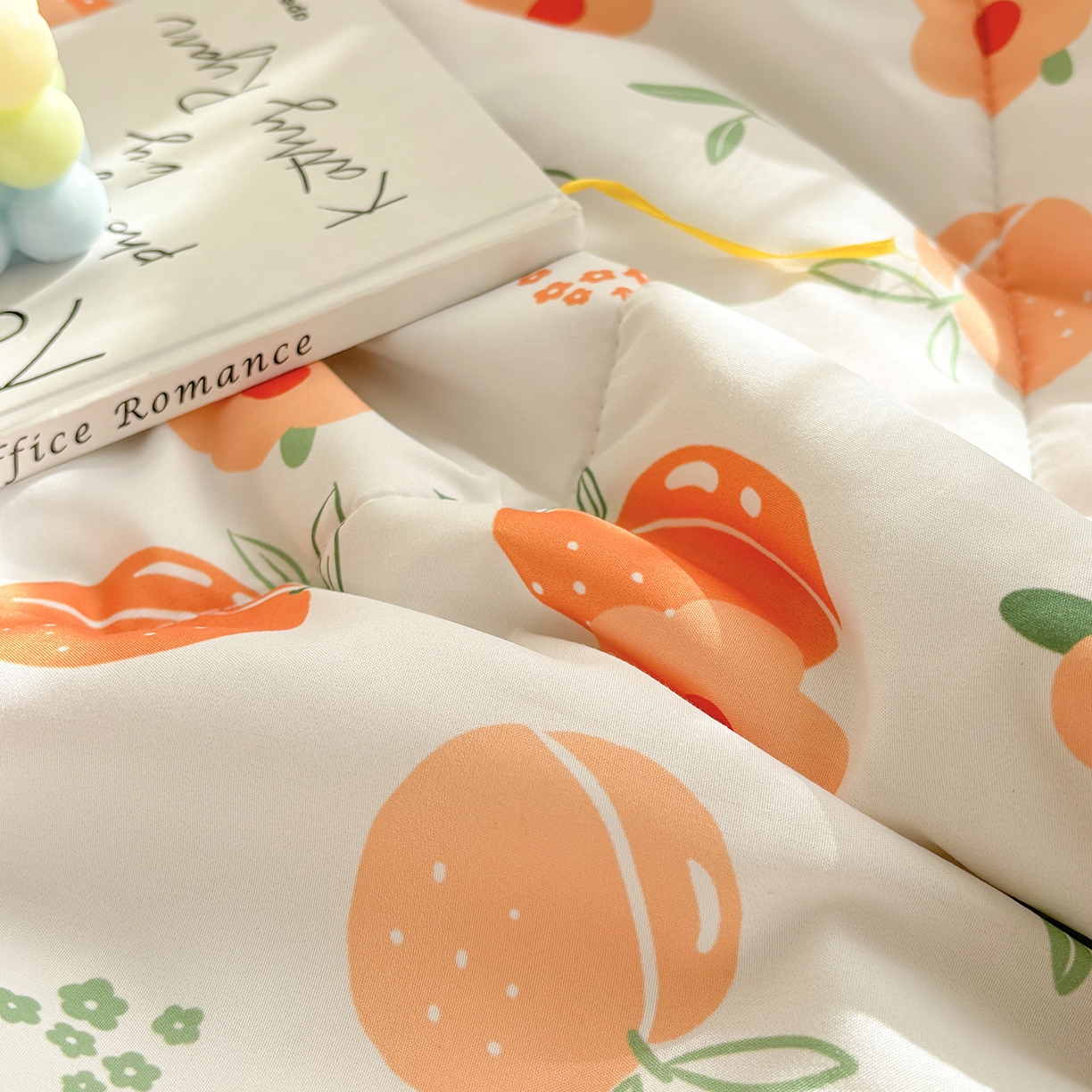 91家纺网 家纺一手货源 找家纺 恒畅 2026新款水洗小花边印花亲肤夏被夏凉被 桃气橙橙