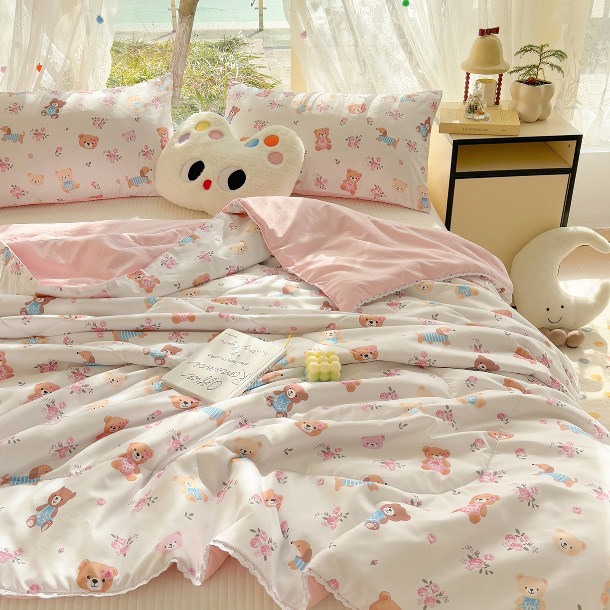 91家纺网 家纺一手货源 找家纺 恒畅 2026新款水洗小花边印花亲肤夏被夏凉被 围裙小熊