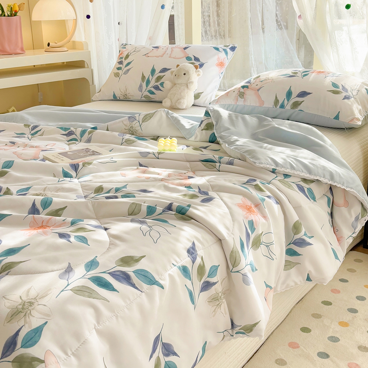 91家纺网 家纺一手货源 找家纺 恒畅 2026新款水洗小花边印花亲肤夏被夏凉被 叶叶与兔