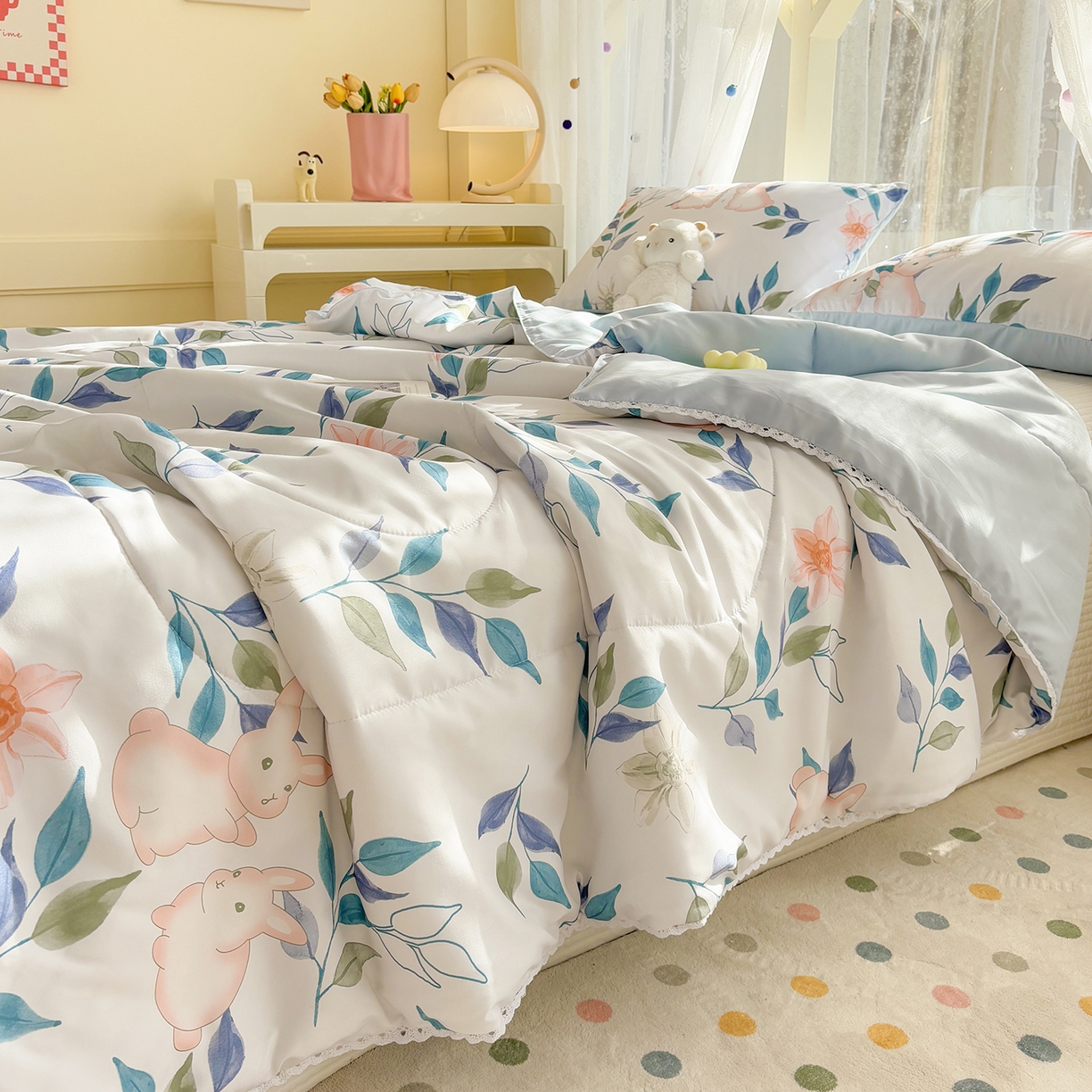 91家纺网 家纺一手货源 找家纺 恒畅 2026新款水洗小花边印花亲肤夏被夏凉被 叶叶与兔