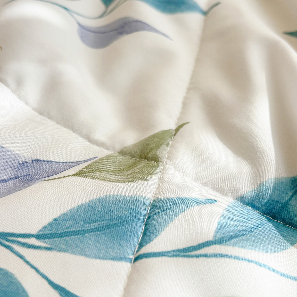 91家纺网 家纺一手货源 找家纺 恒畅 2026新款水洗小花边印花亲肤夏被夏凉被 叶叶与兔