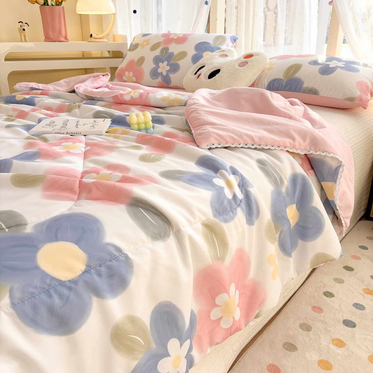 91家纺网 家纺一手货源 找家纺 恒畅 2026新款水洗小花边印花亲肤夏被夏凉被 云朵花