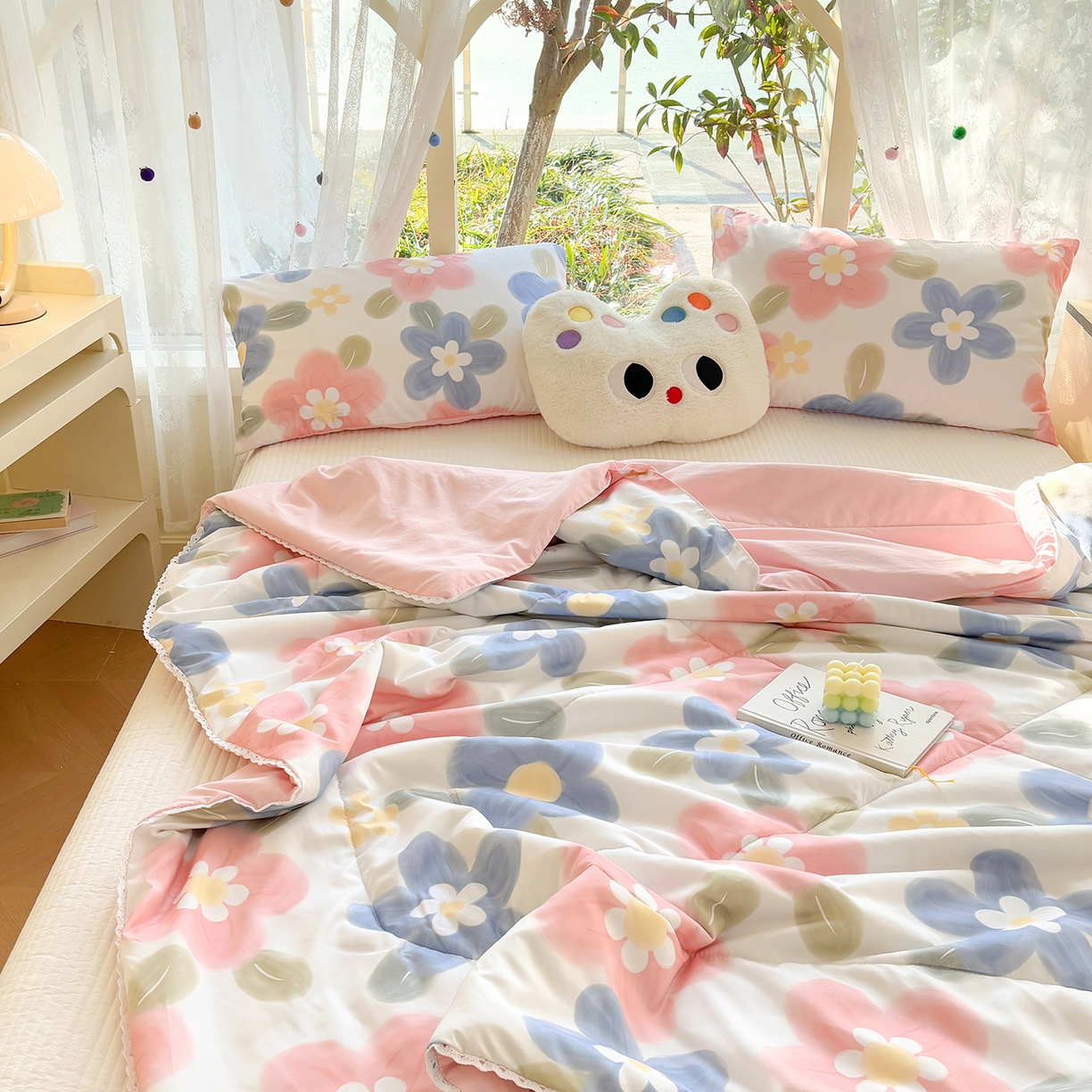 91家纺网 家纺一手货源 找家纺 恒畅 2026新款水洗小花边印花亲肤夏被夏凉被 云朵花