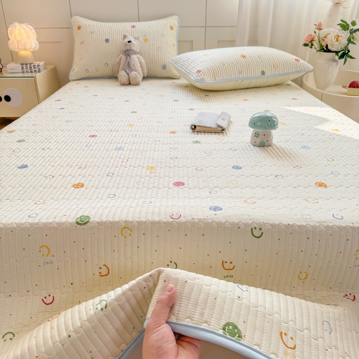 91家纺网 家纺一手货源 找家纺 康纳利 2026新款全棉床盖学生夹棉薄款床盖床垫三件套四季通用 彩色波点