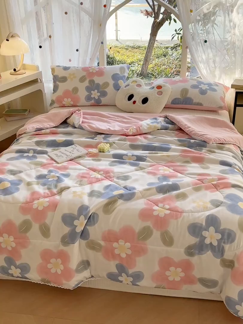 91家纺网 家纺一手货源 找家纺 恒畅 2026新款水洗小花边印花亲肤夏被夏凉被 云朵花