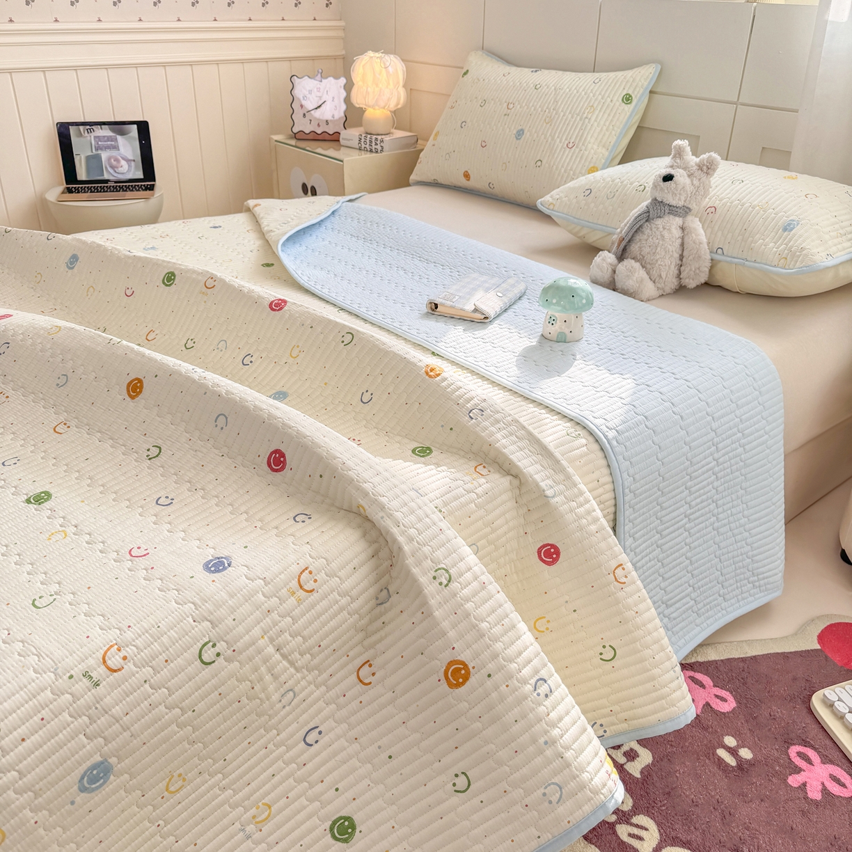 91家纺网 家纺一手货源 找家纺 康纳利 2026新款全棉床盖学生夹棉薄款床盖床垫三件套四季通用 彩色波点