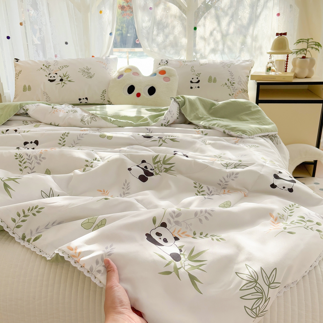 91家纺网 家纺一手货源 找家纺 恒畅 2026新款水洗小花边印花亲肤夏被夏凉被 竹子熊猫