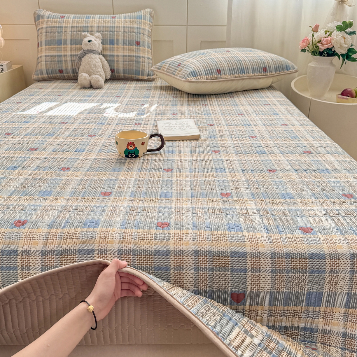 91家纺网 家纺一手货源 找家纺 康纳利 2026新款全棉床盖学生夹棉薄款床盖床垫三件套四季通用 格调