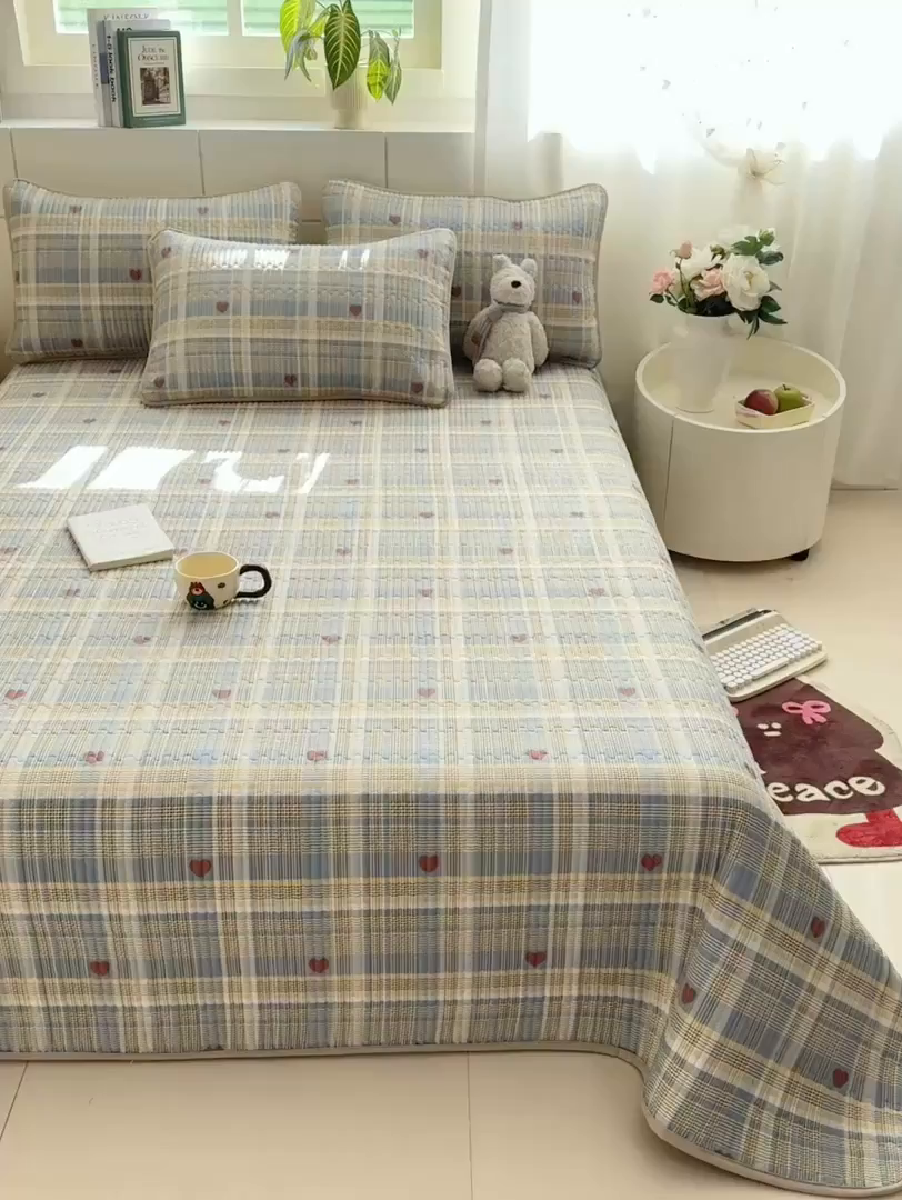 91家纺网 家纺一手货源 找家纺 康纳利 2026新款全棉床盖学生夹棉薄款床盖床垫三件套四季通用 格调