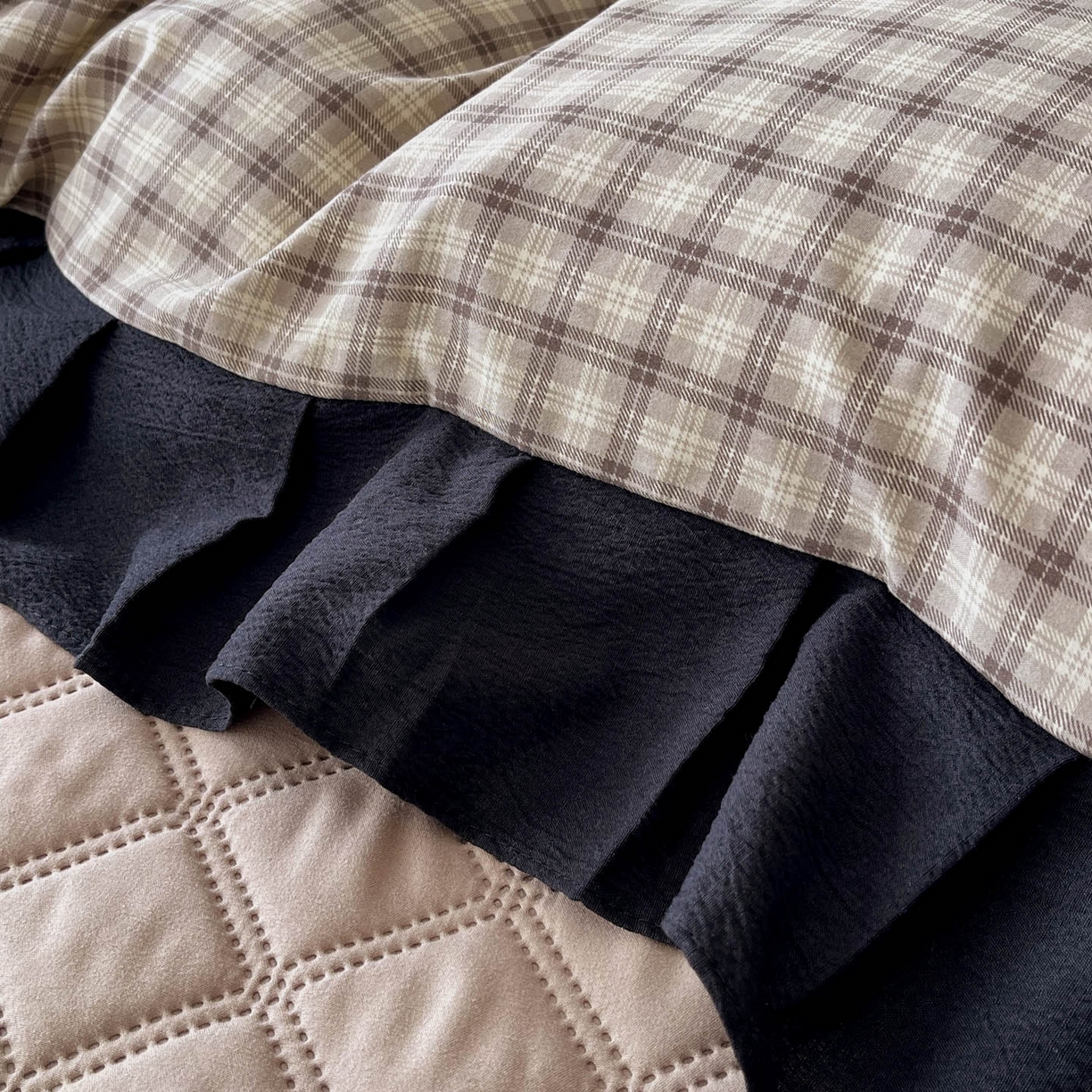 91家纺网 家纺一手货源 找家纺 麦田家纺 2026新款花边夹棉床盖四件套-西西里岛 西西里岛-咖色