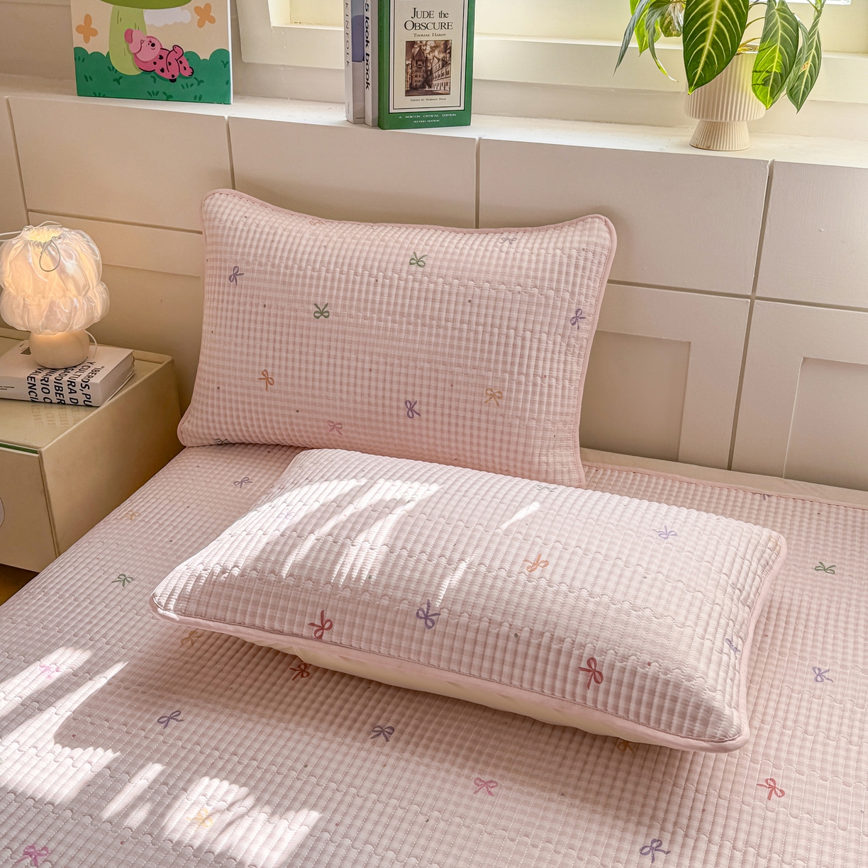 91家纺网 家纺一手货源 找家纺 康纳利 2026新款全棉床盖学生夹棉薄款床盖床垫三件套四季通用 蝴蝶结粉