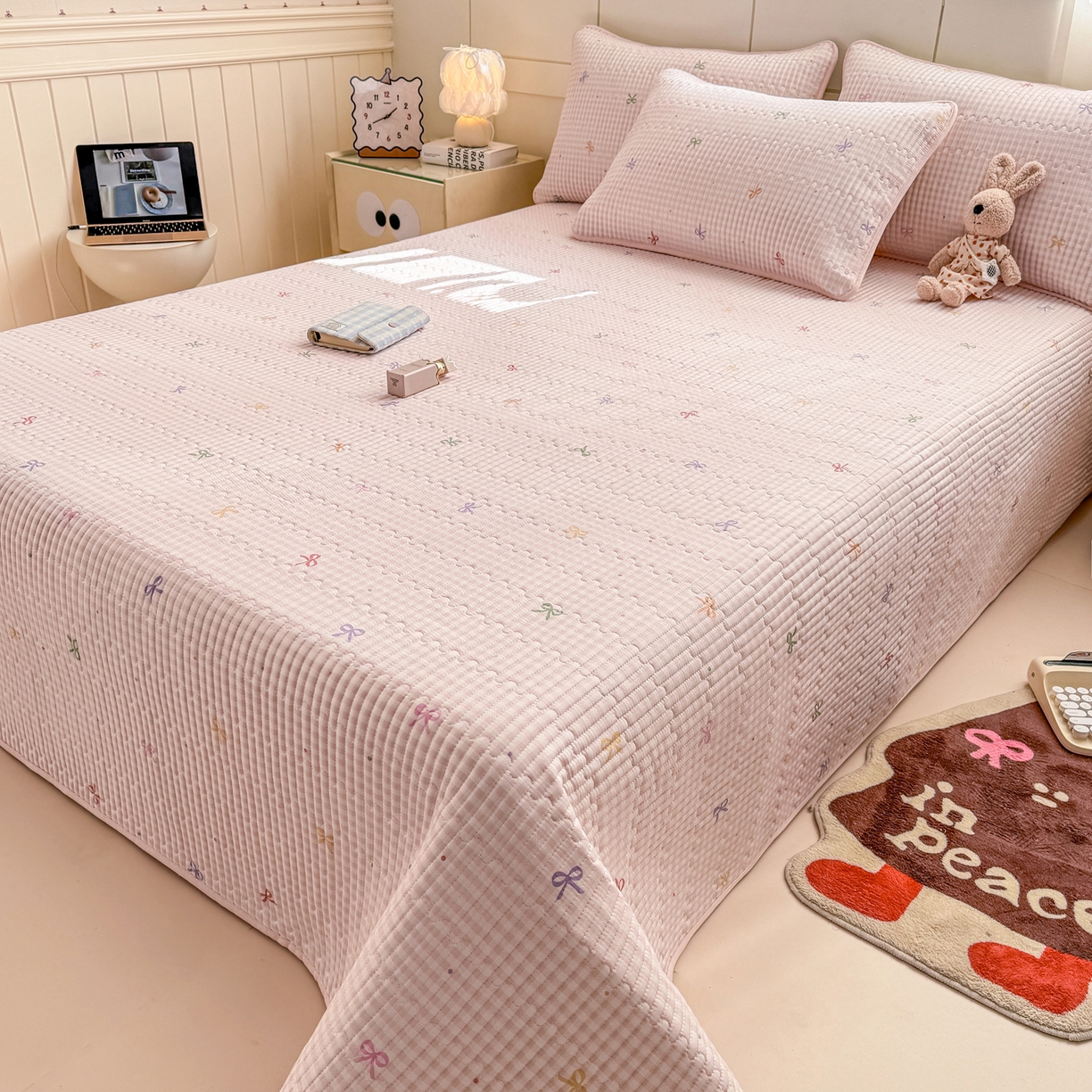 91家纺网 家纺一手货源 找家纺 康纳利 2026新款全棉床盖学生夹棉薄款床盖床垫三件套四季通用 蝴蝶结粉