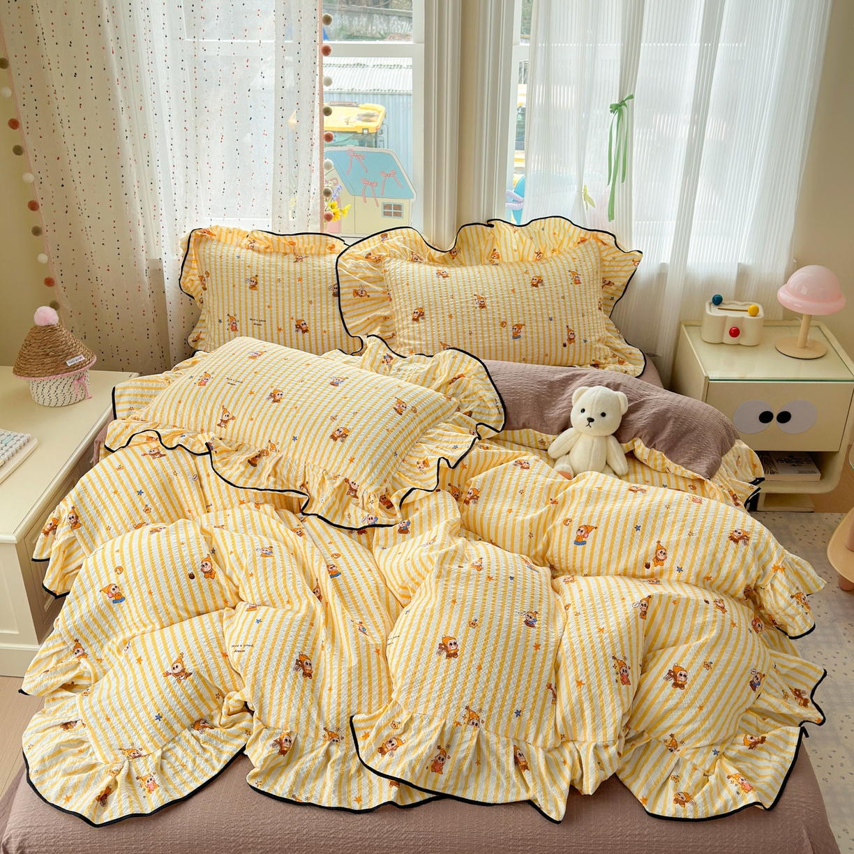 91家纺网 家纺一手货源 找家纺 德比尔斯 2026新款小清新110g高品质直播热卖款A类木耳花边泡芙棉四件套 奶酪星宝