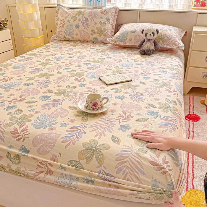 91家纺网 家纺一手货源 找家纺 卡普家居 2026新款全棉印花A版床笠 寄情绯叶