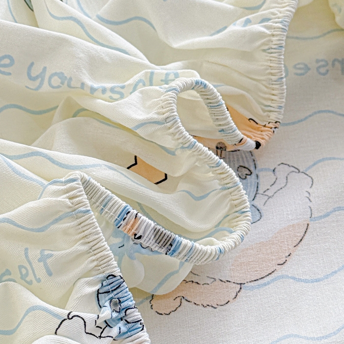 91家纺网 家纺一手货源 找家纺 卡普家居 2026新款全棉印花A版床笠 猫咪宝贝