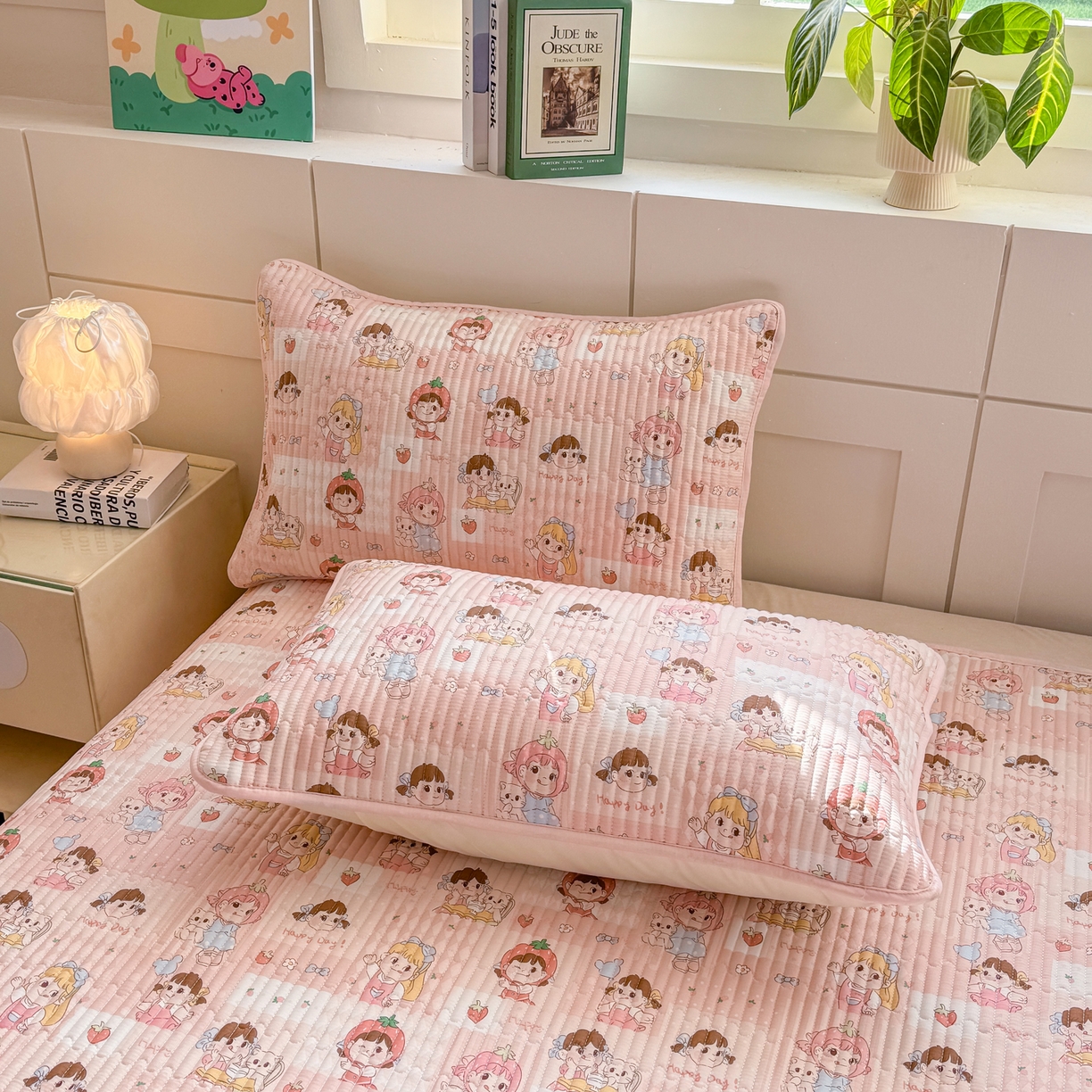 91家纺网 家纺一手货源 找家纺 康纳利 2026新款全棉床盖学生夹棉薄款床盖床垫三件套四季通用 欢乐伙伴