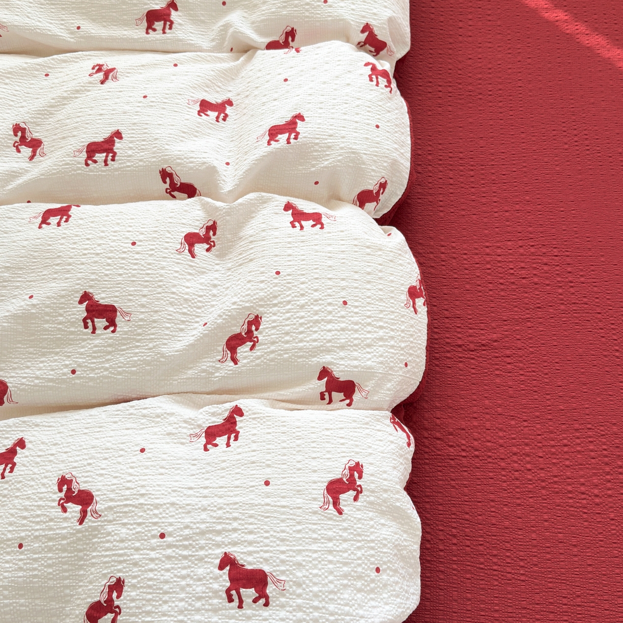 91家纺网 家纺一手货源 找家纺 （总）德比尔斯 2026新款小清新110g高品质直播热卖款A类泡芙棉四件套