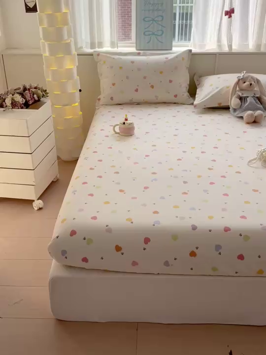 91家纺网 家纺一手货源 找家纺 卡普家居 2026新款全棉印花A版床笠 萌萌心语